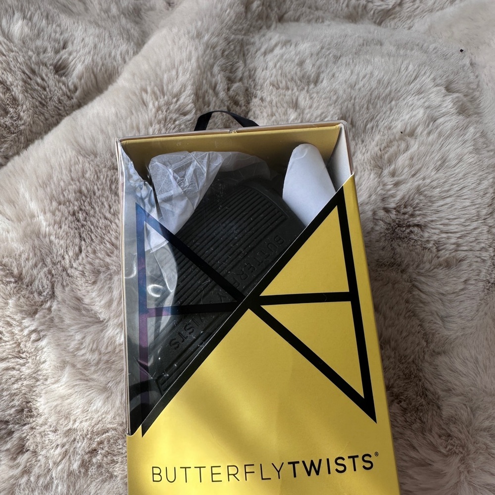 Butterfly Twists Black Foldable Flats Olivia in black